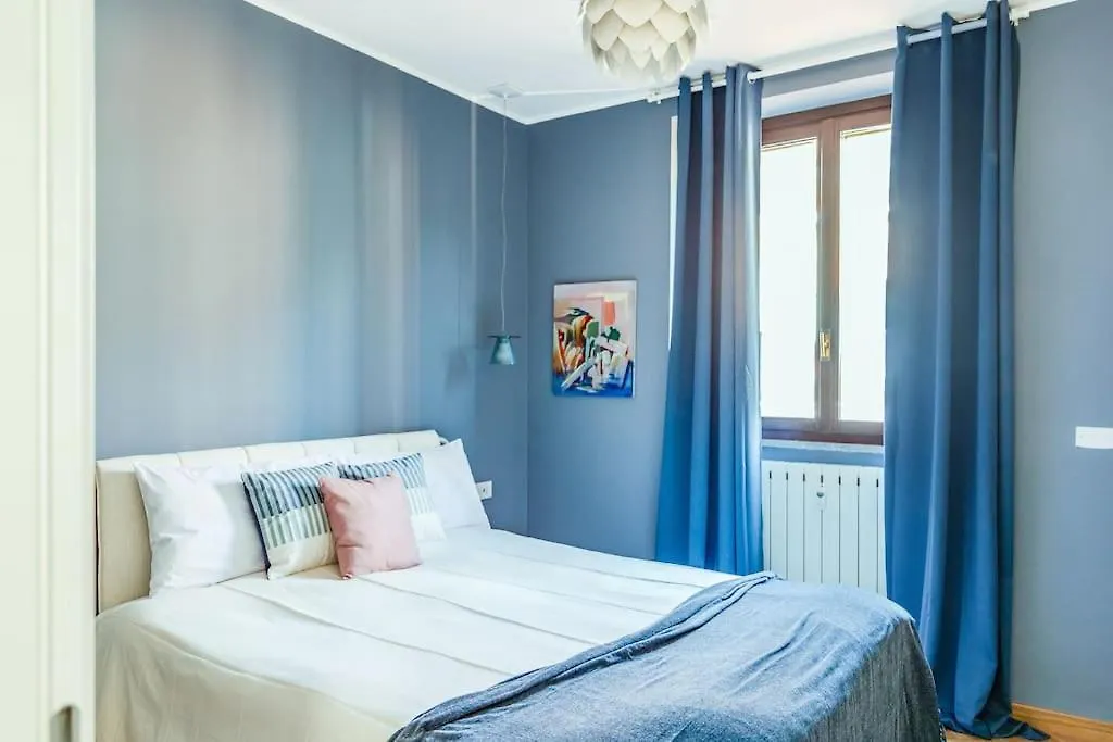 Apartament Tres Chic In The Heart Of Mediolan